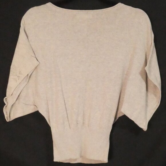 FOREVER 21 - Boutique | small | Elegant Grey Geometric Knit Crop Top - Picture 2 of 14